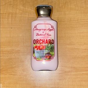 (2) BBW Lotion Honeycrisp Apple Orchard
